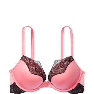 Victoria’s Secret Very Sexy Push Up bra. Size 38 DD